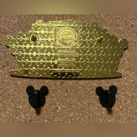 Funko Disney Parks The Dapper Dans Pop! Limited Release Pin - Picture 5 of 5